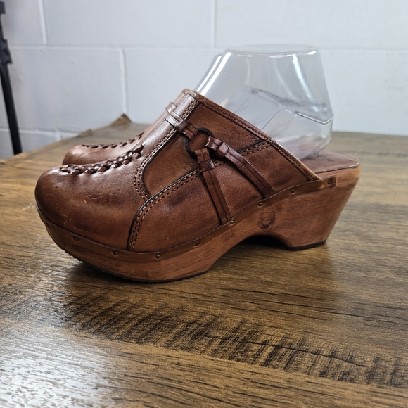 Vtg 1970s Fanfares Brown Leather Wooden Clogs - Picture 5 of 11